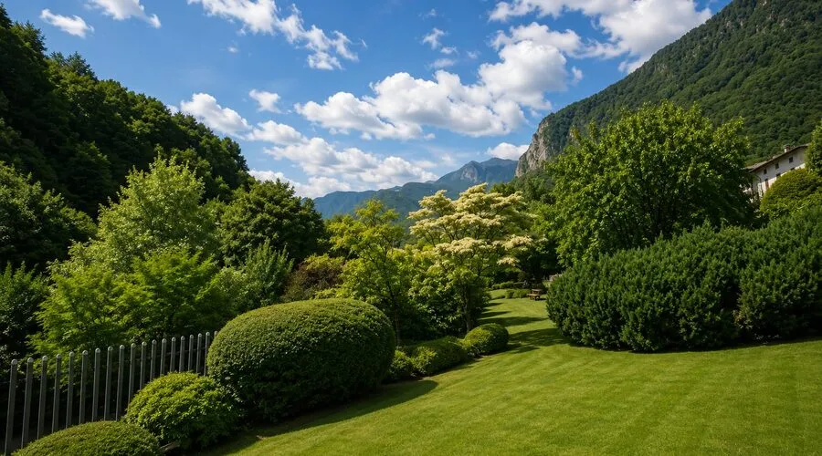 48 rooms Hotel in Chiavenna, Italy