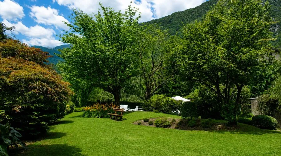 48 rooms Hotel in Chiavenna, Italy