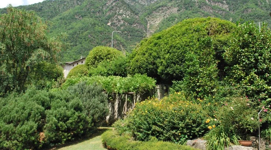 48 rooms Hotel in Chiavenna, Italy