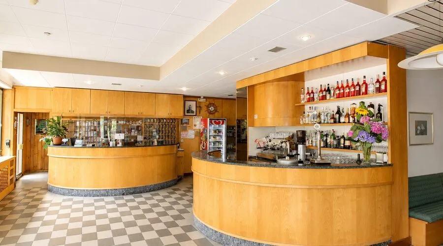 48 rooms Hotel in Chiavenna, Italy