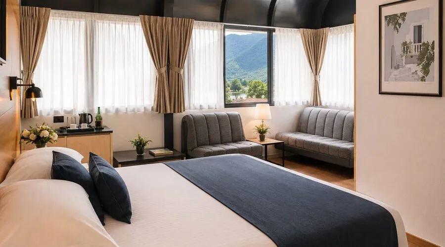 48 rooms Hotel in Chiavenna, Italy