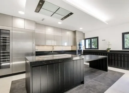 Villa for sale in Marbella Golden Mile