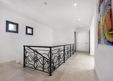 Villa for sale in Marbella Golden Mile
