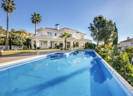 Villa for sale in Marbella Golden Mile