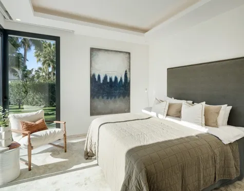 Villa for sale in Marbella Golden Mile