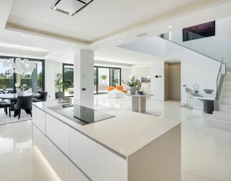 Villa for sale in Marbella Golden Mile