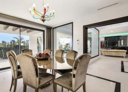Villa for sale in Marbella Golden Mile