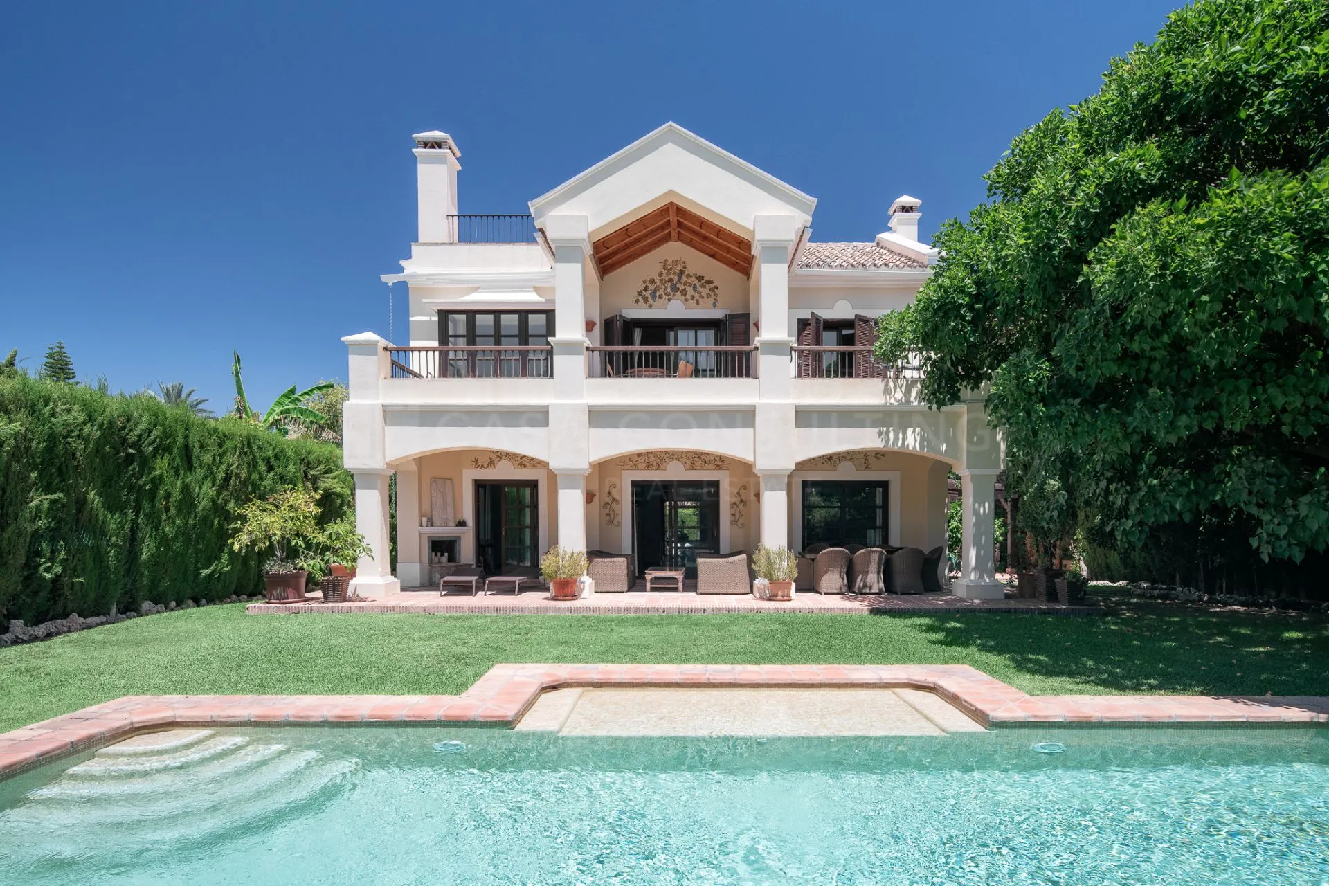 6 bedrooms villa in Sierra Blanca, Marbella