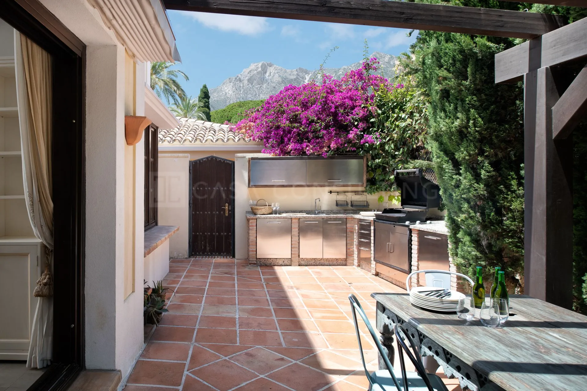6 bedrooms villa in Sierra Blanca, Marbella