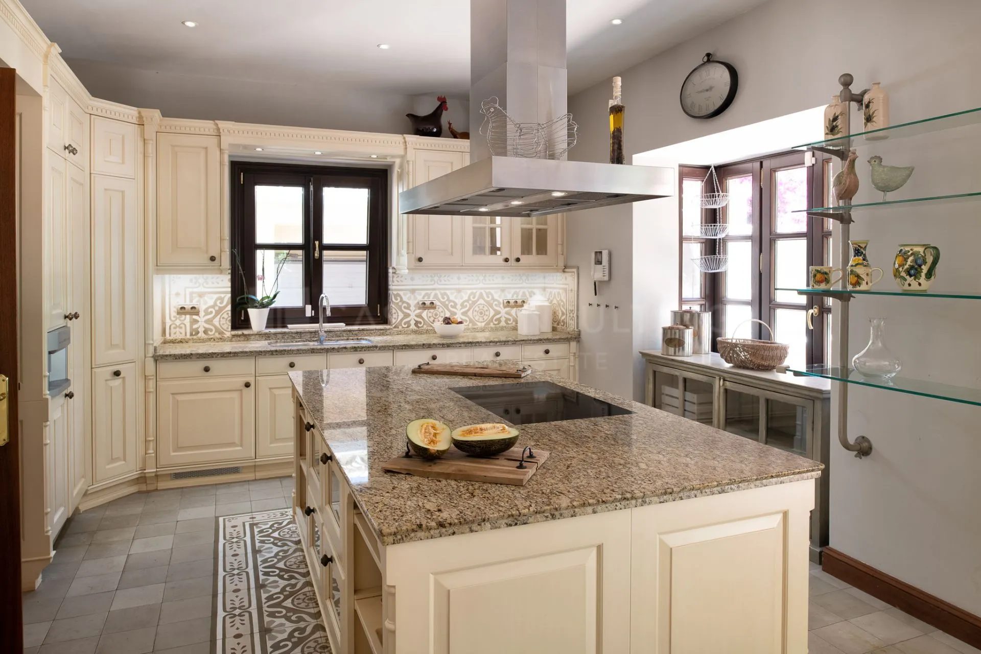6 bedrooms villa in Sierra Blanca, Marbella
