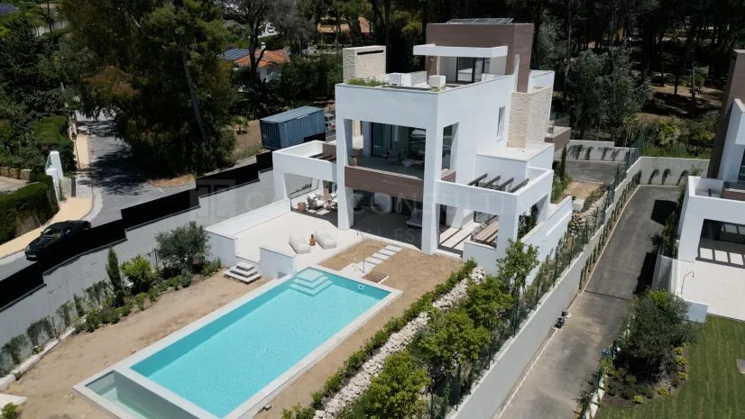 6 bedrooms villa in Sierra Blanca, Marbella